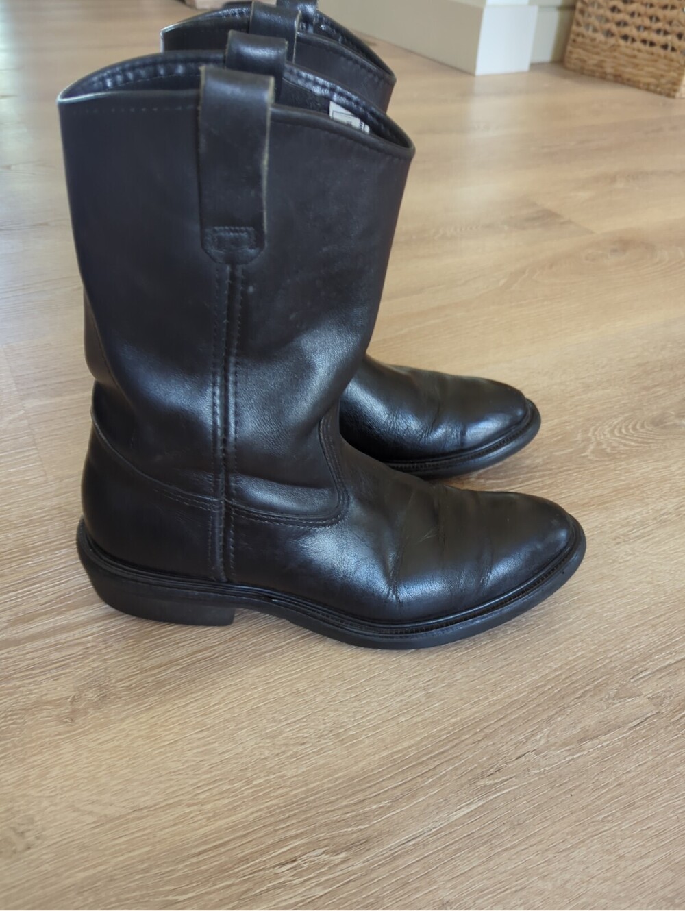 Red Wing Men's 9.5 B Boots Pecos Soft Toe Black Leather Cowboy Boots Work